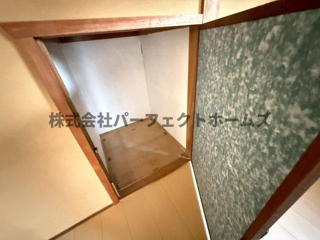 長尾西町1丁目戸建　賃貸の収納|ちょっとした収納スペースも充実しています