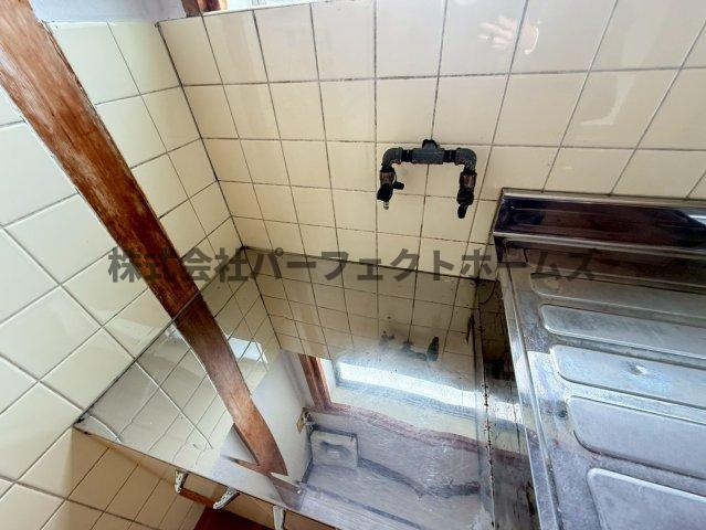 長尾西町1丁目戸建　賃貸のキッチン|お料理しやすいキッチンです