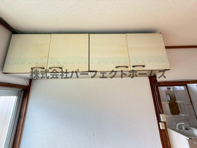 長尾西町1丁目戸建　賃貸の収納|大きなスペースがあり、収納には困りません