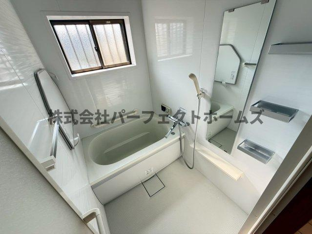 長尾西町1丁目戸建　賃貸の浴室|ゆったり過ごせるお風呂です