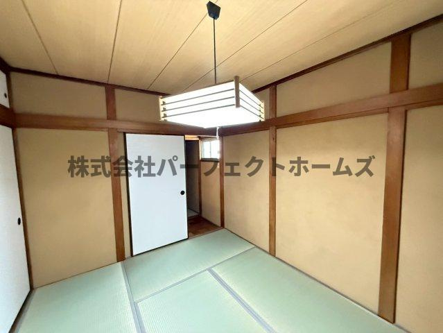長尾西町1丁目戸建　賃貸の和室|和室です