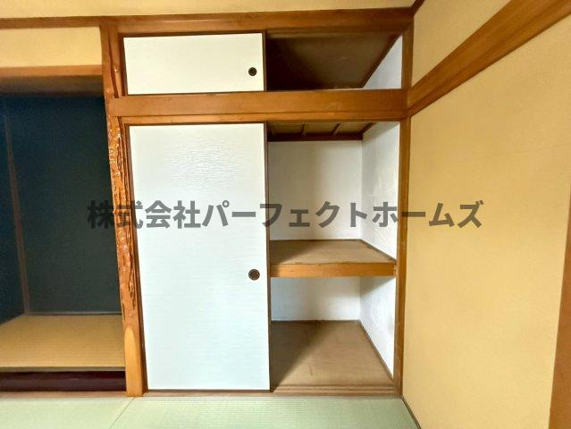 長尾西町1丁目戸建　賃貸の収納|こまごまとしたものを収納できそうですね