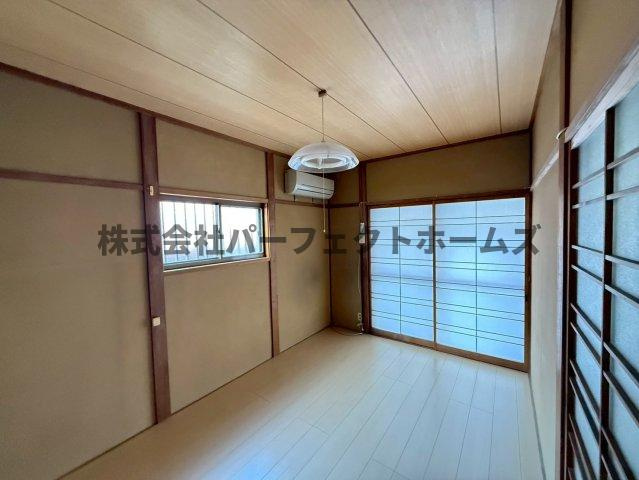 長尾西町1丁目戸建　賃貸の洋室|スタンダードな洋室です