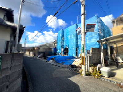 【前面道路含む現地写真】 | GRAFARE堺市家原寺町　2号棟 | ただいま建築中です！（2025年12月撮影）