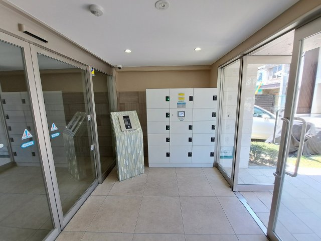 ホープ西宮のロビー