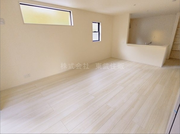 【居間・リビング】の画像