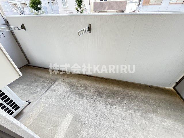 BALLON D’OR KYOBASHIのバルコニー