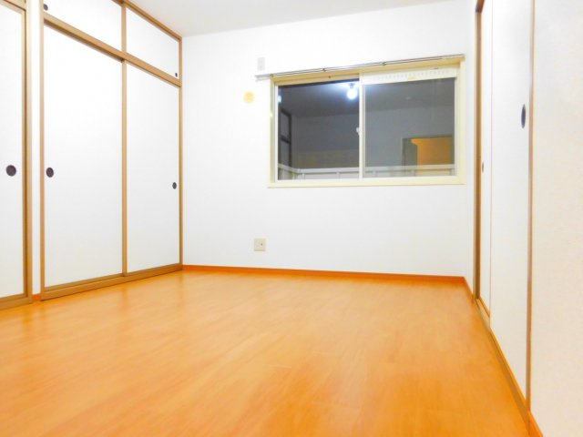 【寝室】 | メゾン・フルール