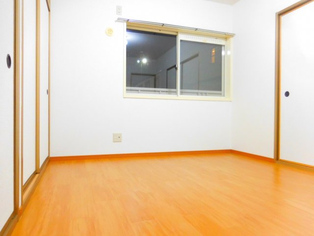 【洋室】 | メゾン・フルール