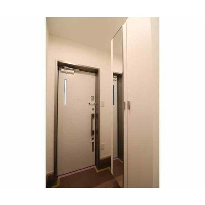 【玄関】 | Vent Vert 横浜富岡 | 全身鏡付きの玄関♪