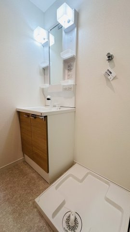 リコ・ガーデンの独立洗面台