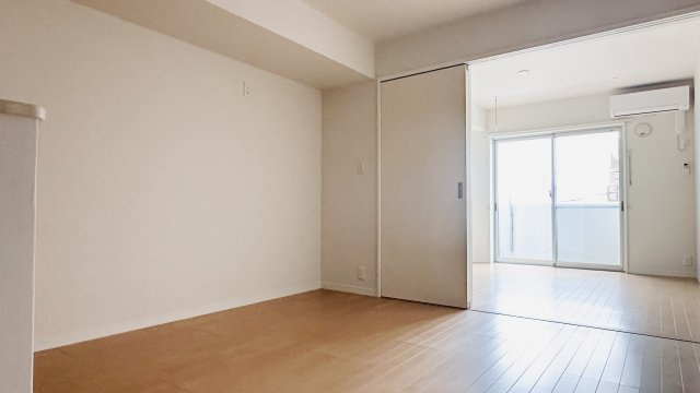 リコ・ガーデンの居間・リビング