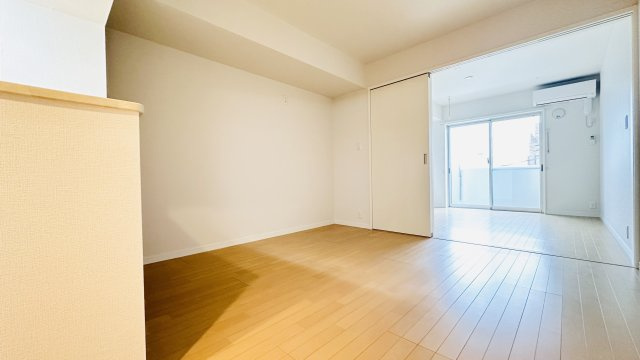 リコ・ガーデンの居間・リビング