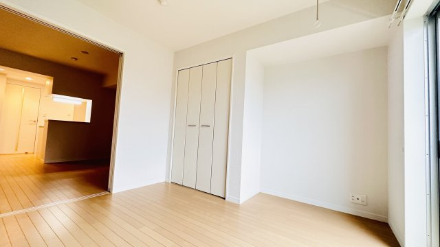 リコ・ガーデンの洋室