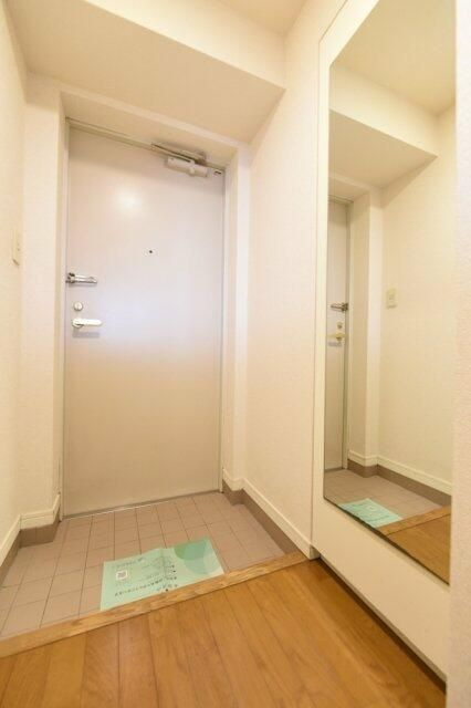 スカイコート両国壱番館の玄関