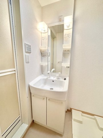 クレメント岡山の洗面所|脱衣スペースもあります