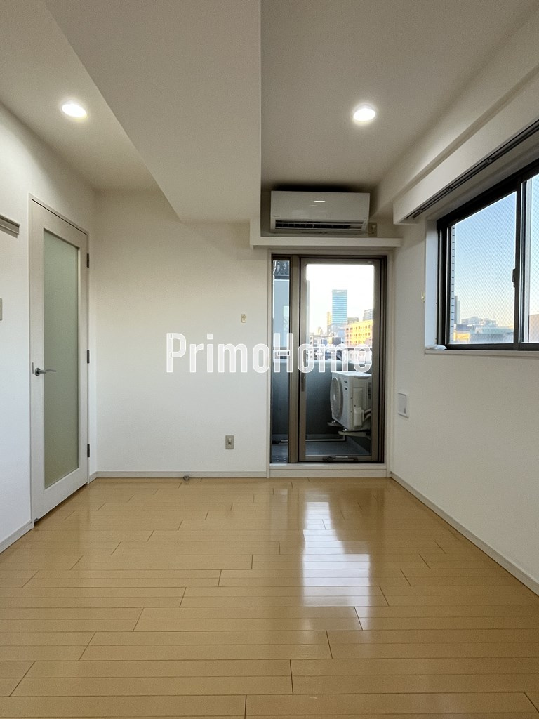 クローバーステイ秋葉原の居間・リビング