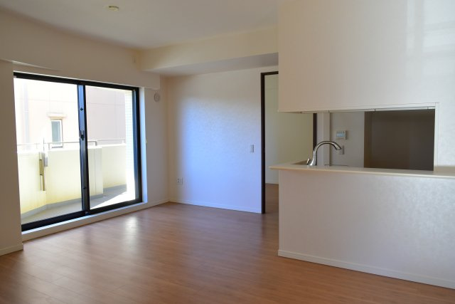 国立市富士見台２丁目の中古マンションの居間・リビング