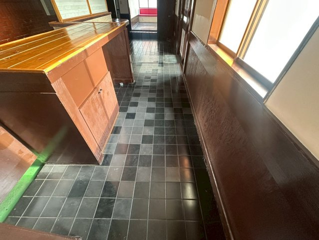 駒場町 石川様貸店舗の内装