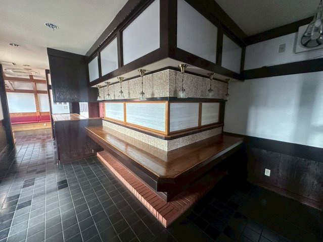 駒場町 石川様貸店舗の内装