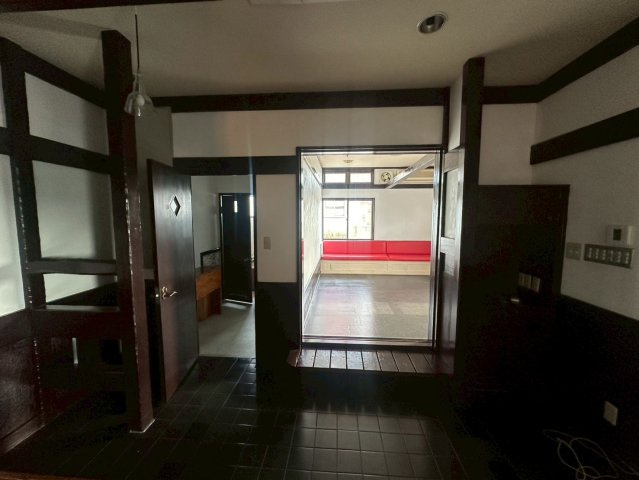 駒場町 石川様貸店舗の内装