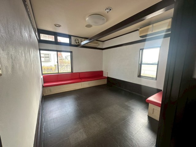 駒場町 石川様貸店舗の内装