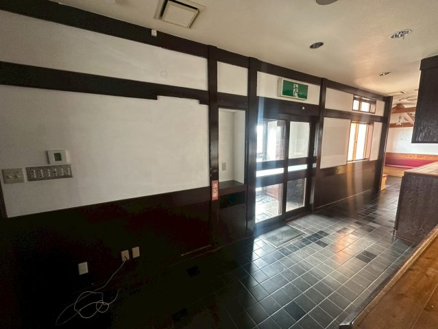 駒場町 石川様貸店舗の内装