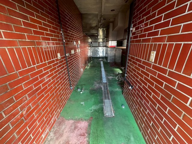 駒場町 石川様貸店舗の内装