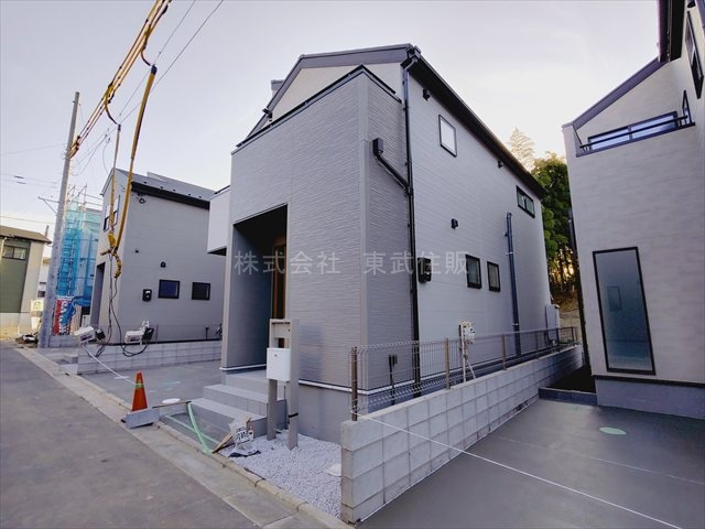 【前面道路含む現地写真】の画像