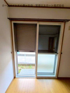 【セキュリティ】 | アプリコットハウス | 雨戸シャッター
※イメージ　同物件別号室の写真