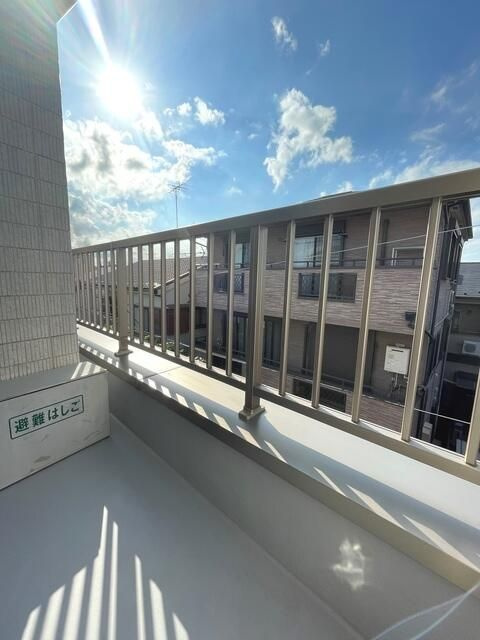 ミレアビターレ北千住のバルコニー