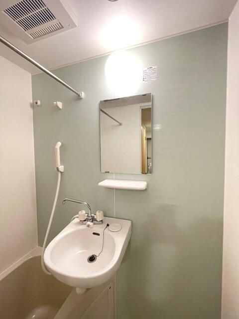 ミレアビターレ北千住の洗面所