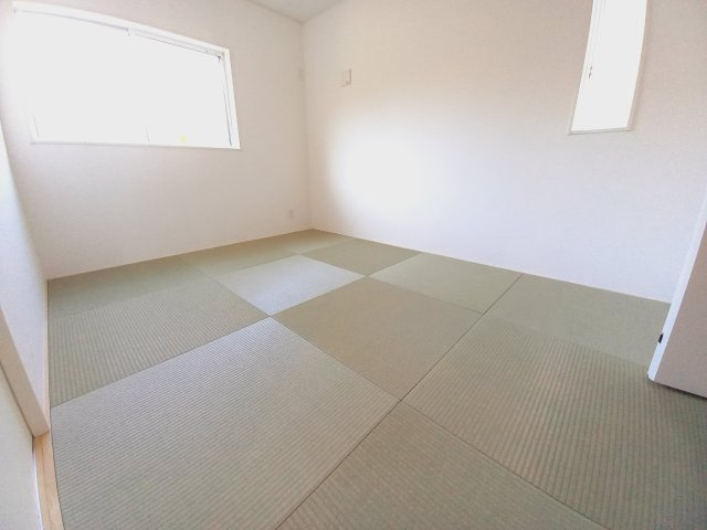 11/25価格変更【好間町中好間第3／2号棟】　●新生活応援キャンペーン実施中●　見学予約受付中の和室|同施工　■□■和室の写真です■□■　
ご家族のお昼寝スペースとしても活躍しそうです。