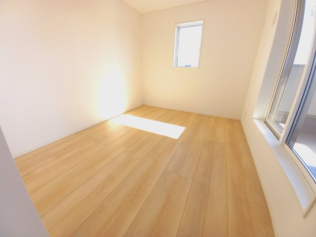 11/25価格変更【好間町中好間第3／2号棟】　●新生活応援キャンペーン実施中●　見学予約受付中の洋室|同施工　■□■居室の写真です■□■　
寝室にも、子供部屋にも、趣味のお部屋にもお使いいただけます♪