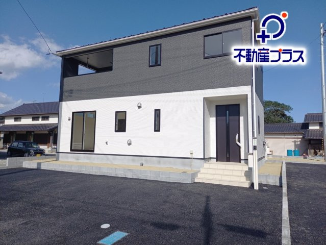 11/25価格変更【好間町中好間第3／2号棟】　●新生活応援キャンペーン実施中●　見学予約受付中の前面道路含む現地写真|同施工◆外観の写真です◆　
過ごす時間が長いからこそ家族との繋がりが感じられるお家！　にぎやかな声で日々の会話も弾む楽しい空間となります。家に帰宅するのがより一層楽しみになりますね♪
