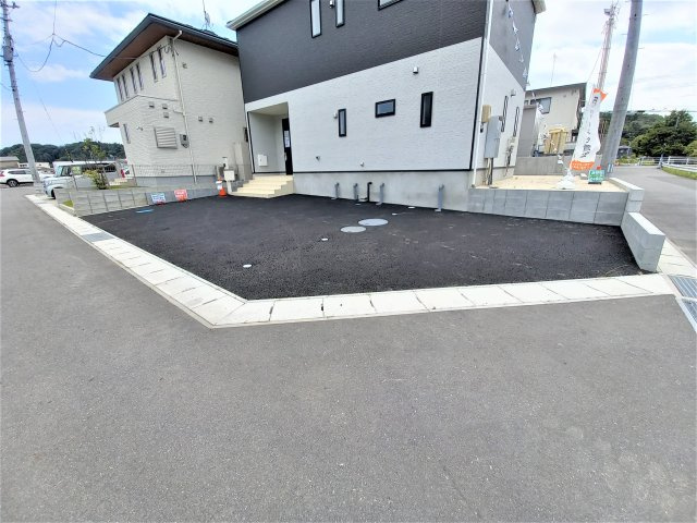 11/25価格変更【好間町中好間第3／2号棟】　●新生活応援キャンペーン実施中●　見学予約受付中の駐車場|◆同施工写真です◆
休日は家族みんなで夢のマイホーム探しに出かけてみませんか！（＾＾）♪
お問い合わせは不動産プラスまで☆

