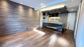 【居間・リビング】 | 高槻市芝生町1丁目　中古戸建