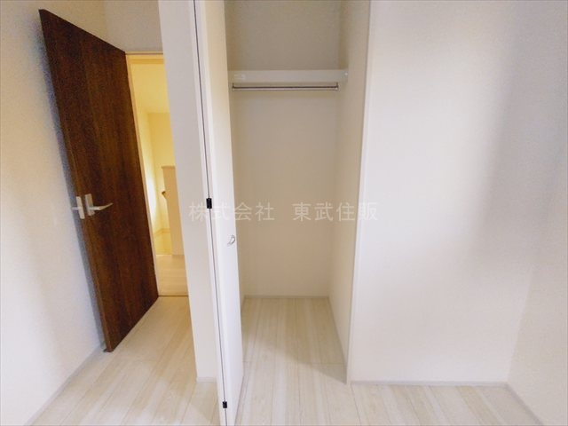 【子供部屋】 | 富士見市渡戸1丁目　全14棟　8号棟 | 洋室5.0帖、子供部屋としても使い勝手の良いお部屋です