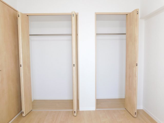 名古屋市北区安井１丁目の中古マンションの収納|◇クローゼット◇　　洋服や季節の荷物など大容量収納できます！　