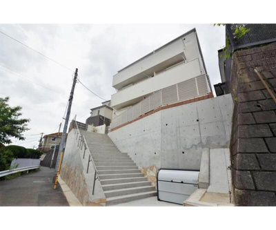 【外観】 | ファーストシーン