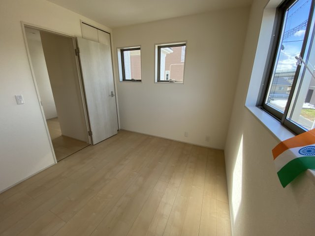 ☆平泉崎第8／1号棟　◇徒歩圏内にスーパー・コンビニ・飲食店など商業施設が充実☆の洋室|◆居室の写真です◆　寝室以外にも、趣味のお部屋にもお使いいただけます♪　子供部屋や主寝室などお部屋の使い分けができ、家族で暮らしやすいです！

