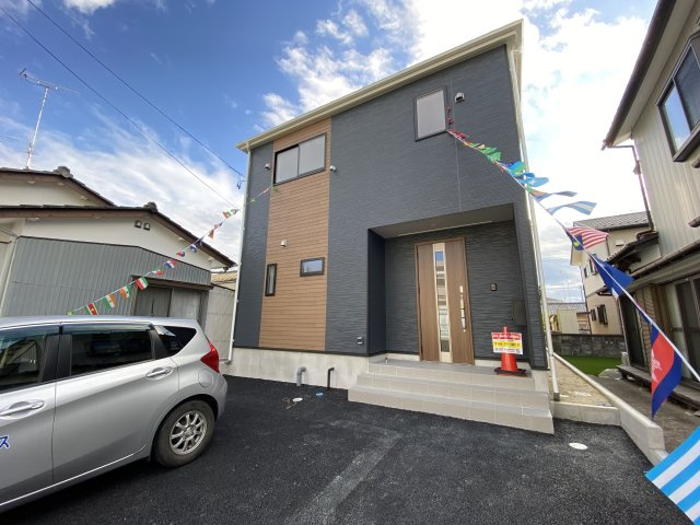 ◆＜期間限定キャンペーン開催♪＞【小名浜住吉　第6】　限定１棟！の前面道路含む現地写真|同施工　外観の写真です。お洒落な新築は気分が上がりますね♪