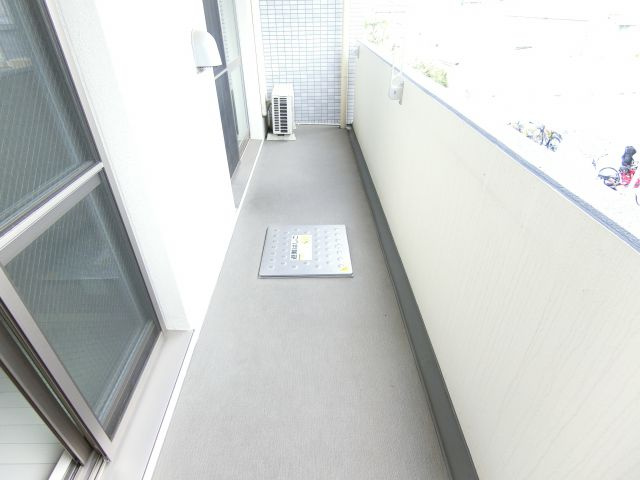 YF宮山台ガーデンのバルコニー|同物件別部屋イメージ写真