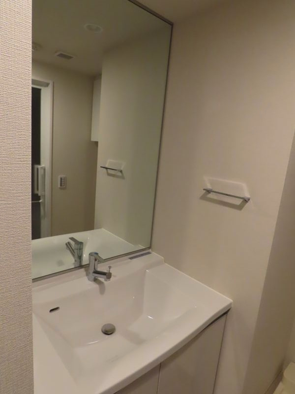 オーキッドレジデンス芝浦の独立洗面台