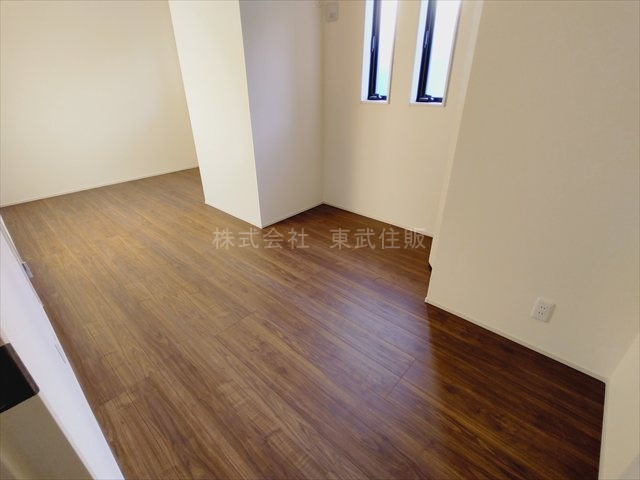 【子供部屋】 | 富士見市渡戸1丁目　全14棟　10号棟 | 洋室8.0帖、子供部屋としても使い勝手の良いお部屋です
