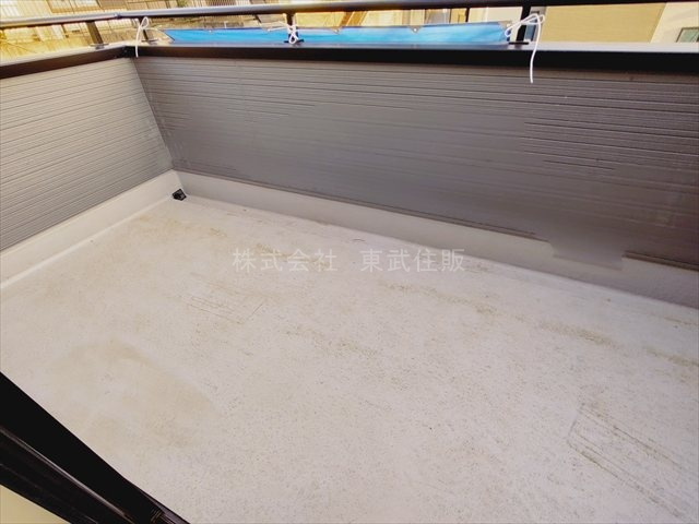 【バルコニー】 | 富士見市渡戸1丁目　全14棟　10号棟 | 暖かな日差しのふりそそぐバルコニー