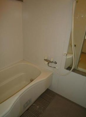 【浴室】 | グランカーサ浅草 | きれいなお風呂です