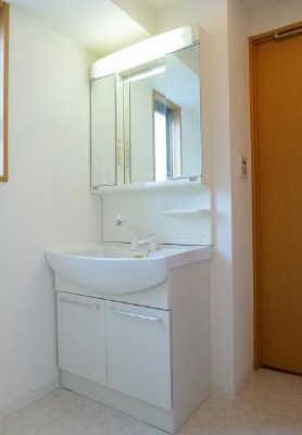 【独立洗面台】 | グランカーサ浅草 | 独立洗面台あり、毎朝おしゃれに忙しい女性の方におすすめです