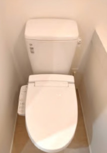 新宿区若松町のアパートのトイレ