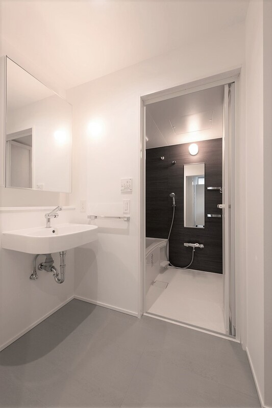 新宿区若松町のアパートの洗面所